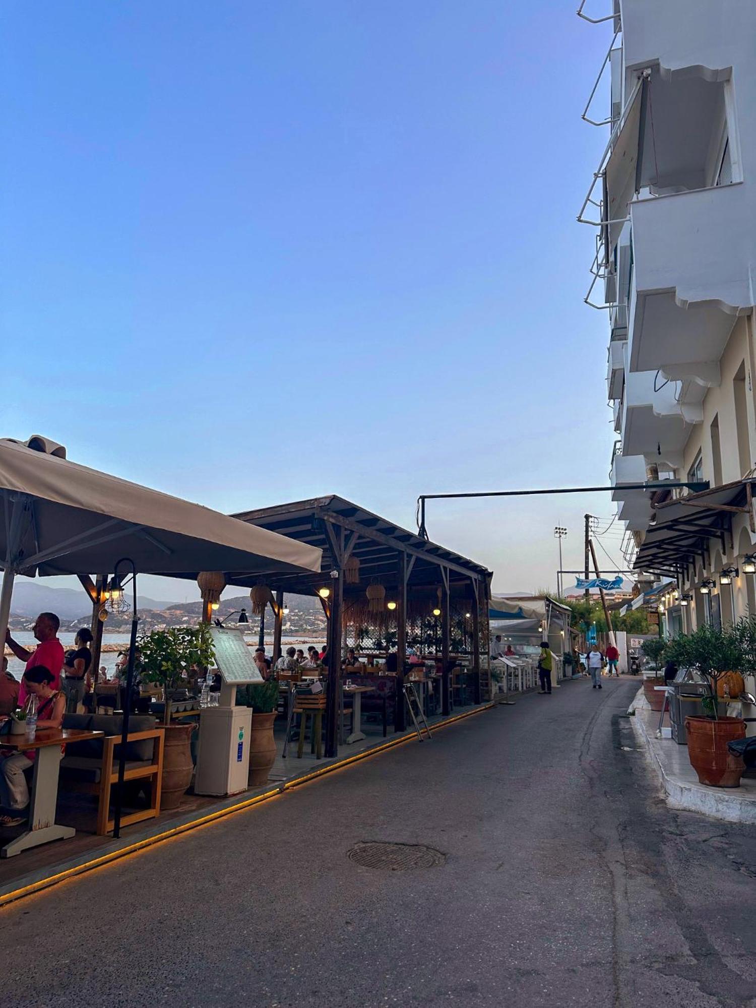 Apartamento Filoxenia By The Sea Ágios Nikolaos Exterior foto